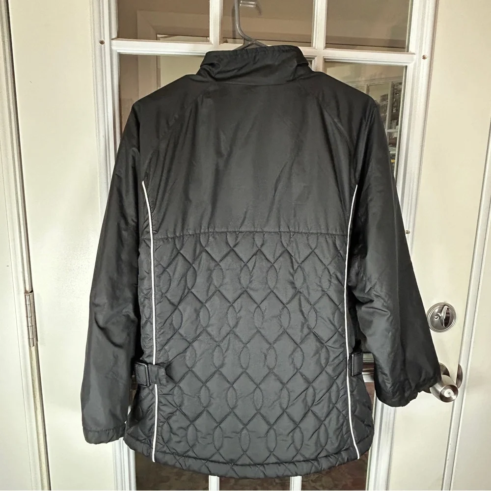 Nike‎ Women’s Black and White Quilted Puffer Jacket Size Large